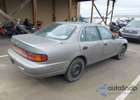 1993 Toyota Camry Le из США, поврежденный, VIN 4T1SK12EXPU163187